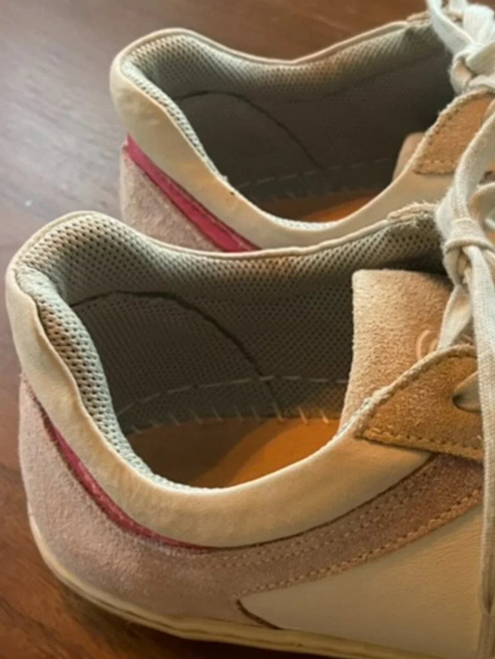 Groundies Orlando Barefoot + Shoes Sneakers size 40 EU / 9 US Women's - Picture 2 of 7